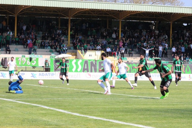 Sakaryaspor-12 Bingölspor maçı