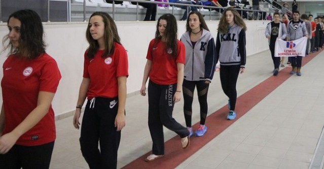 Gençler Yüzmede dereceler açıklandı