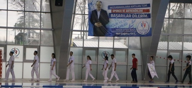 Gençler Yüzmede dereceler açıklandı