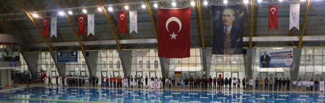 Gençler Yüzmede dereceler açıklandı