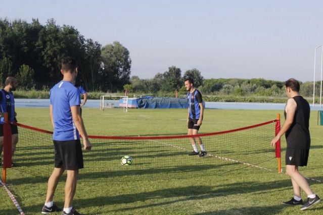 Sakaryalı Hakemler ayak tenisi turnuvasında buluştu