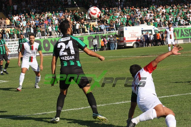 Sakaryaspor-Karşıyaka maçı