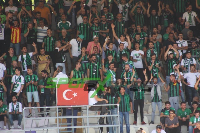 Sakaryaspor-Karşıyaka maçı