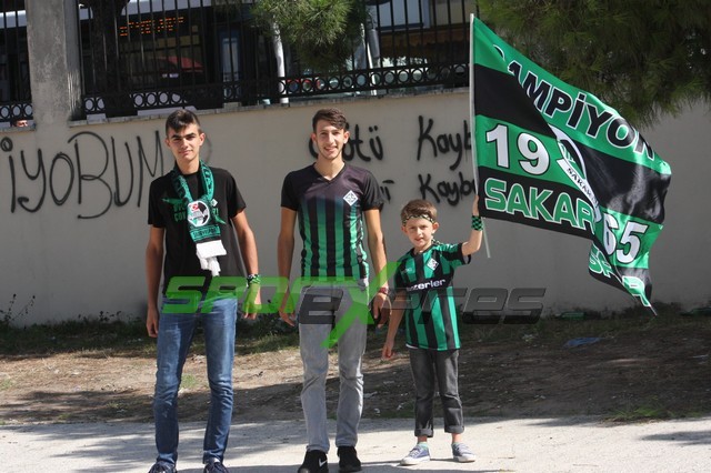 Sakaryaspor-Karşıyaka maçı