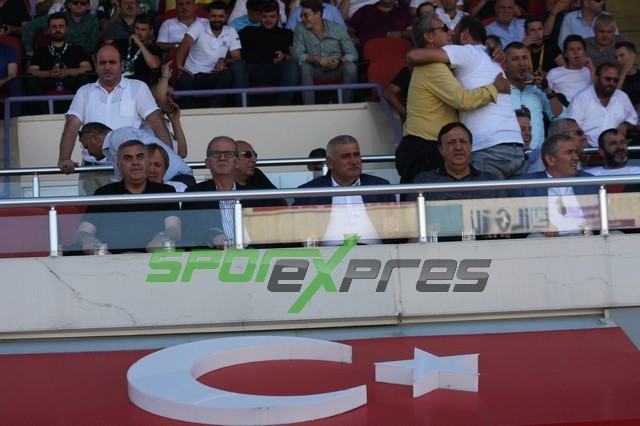 Sakaryaspor-Karşıyaka maçı