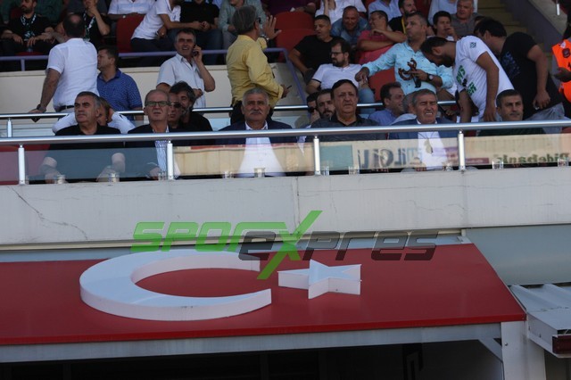 Sakaryaspor-Karşıyaka maçı