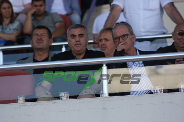 Sakaryaspor-Karşıyaka maçı
