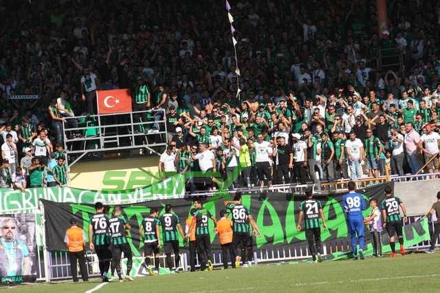 Sakaryaspor-Karşıyaka maçı
