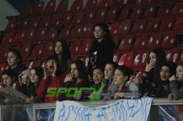 KIZLARDA ŞAMPİYON HENDEK MTAL