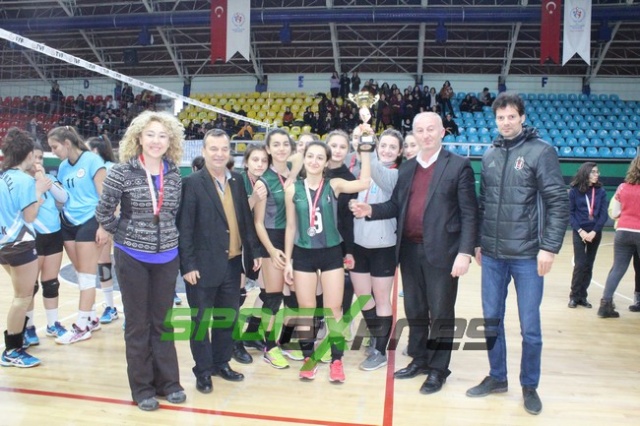 KIZLARDA ŞAMPİYON HENDEK MTAL