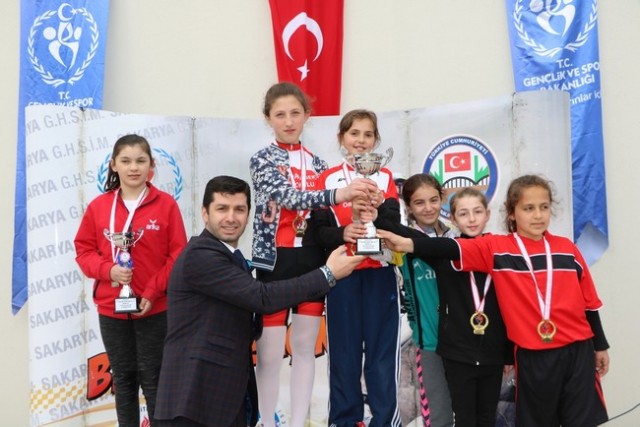 Bisikletçiler Sakarya Park’ta  Pedal Çevirdiler