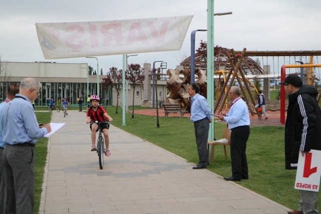 Bisikletçiler Sakarya Park’ta  Pedal Çevirdiler