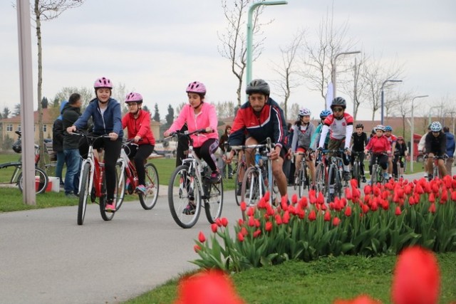 Bisikletçiler Sakarya Park’ta  Pedal Çevirdiler