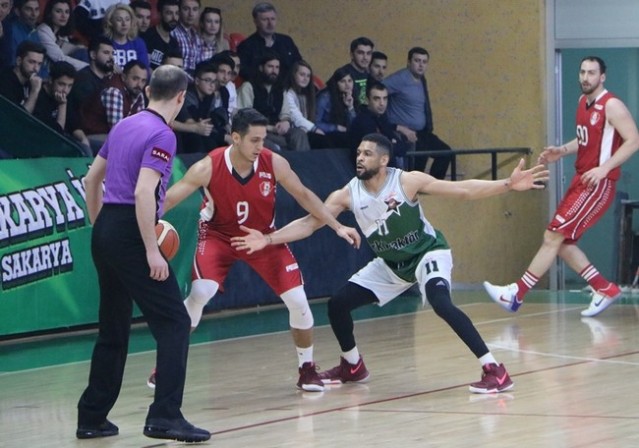 Sakarya Büyükşehir-Samsun Büyükşehir: 86-74