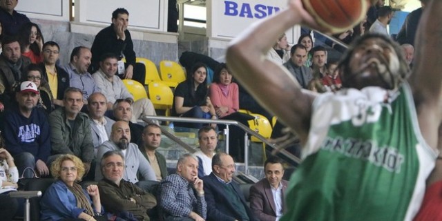 Sakarya Büyükşehir-Samsun Büyükşehir: 86-74