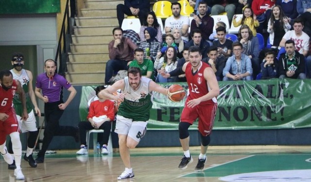 Sakarya Büyükşehir-Samsun Büyükşehir: 86-74