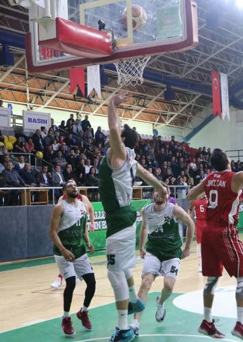 Sakarya Büyükşehir-Samsun Büyükşehir: 86-74