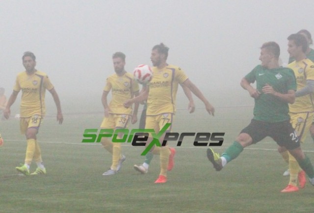 Sakaryaspor-Eyüpspor maçı sis nedeni ile iptal oldu