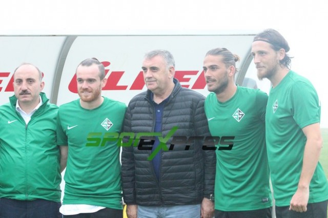 Sakaryaspor-Eyüpspor maçı sis nedeni ile iptal oldu