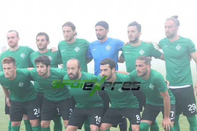 Sakaryaspor-Eyüpspor maçı sis nedeni ile iptal oldu