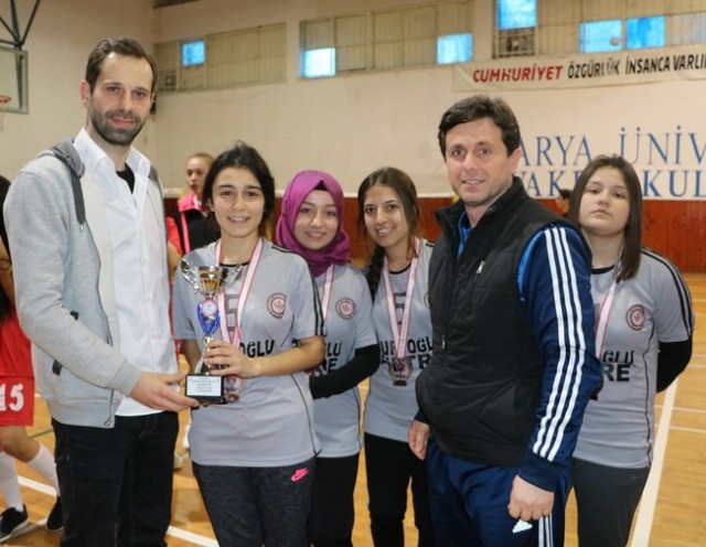 Badmintonda  kupa sevinci