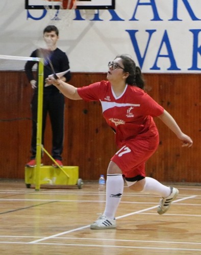 Badmintonda  kupa sevinci