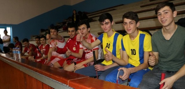 Badmintonda  kupa sevinci