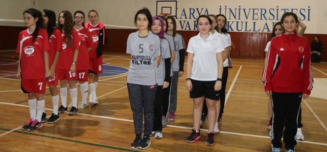Badmintonda  kupa sevinci