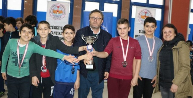 Oryantiringde Şenlik Var