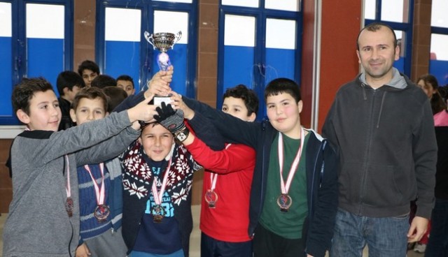 Oryantiringde Şenlik Var