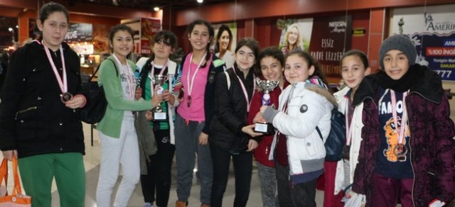 Oryantiringde Şenlik Var