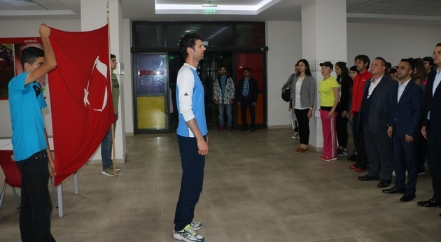 Sakarya Spor Lisesi Şampiyonlarını Ödüllendirdi