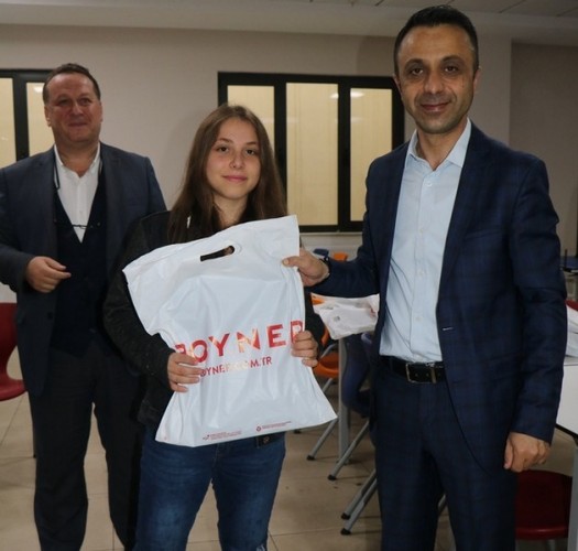Sakarya Spor Lisesi Şampiyonlarını Ödüllendirdi