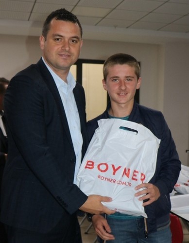 Sakarya Spor Lisesi Şampiyonlarını Ödüllendirdi