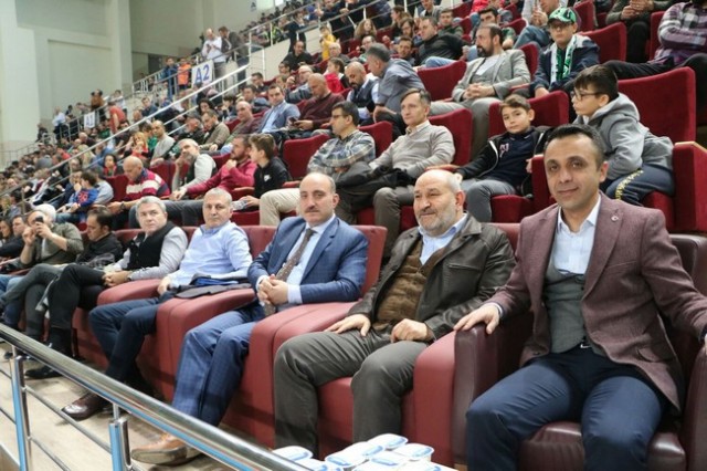 Sakarya Büyükşehir, Karşıyaka’ya acımadı 90-78