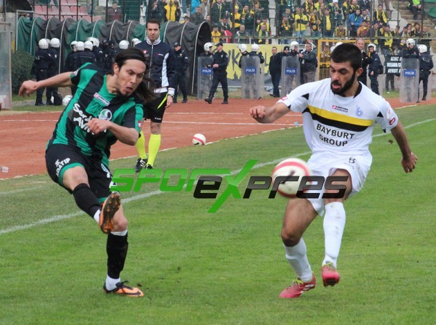 Sakaryaspor-Bayburt Özel İdare maçı