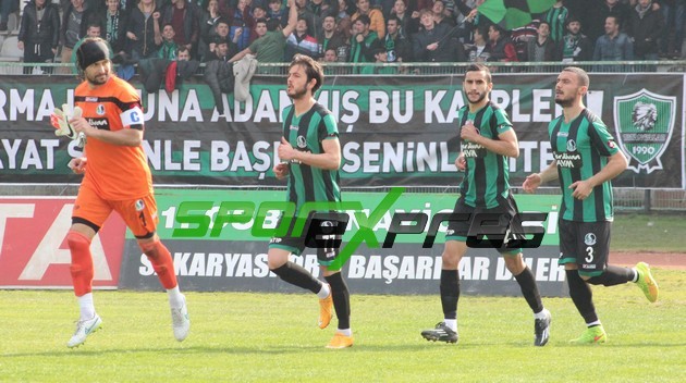 Sakaryaspor-Bayburt Özel İdare maçı