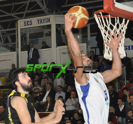 Büyükşehir Belediye eziyor geçiyor: 71-68