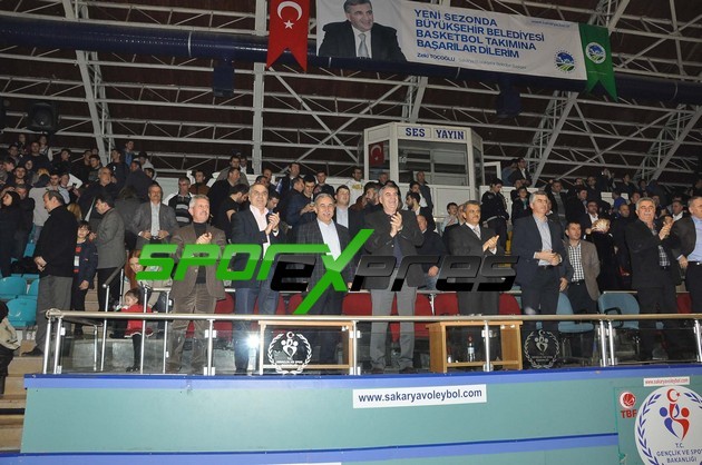 Büyükşehir Belediye eziyor geçiyor: 71-68