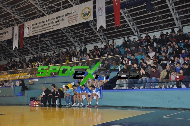 Büyükşehir Belediye eziyor geçiyor: 71-68