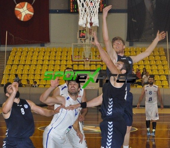 Sakarya Büyükşehir Bel -Selçuklu Belediyespor: 67-69
