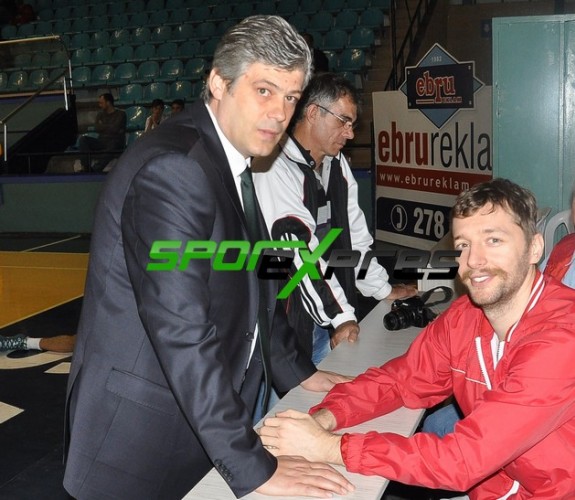 Sakarya Büyükşehir Bel -Selçuklu Belediyespor: 67-69