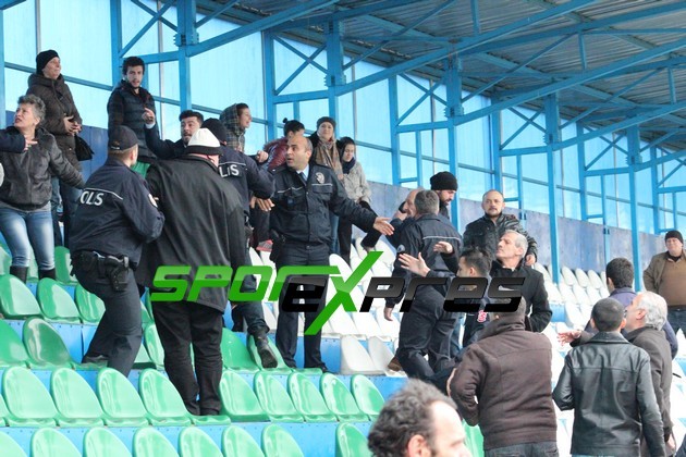 Sakarya Bayan Futbol- Karşıyaka Kolejispor:0-2