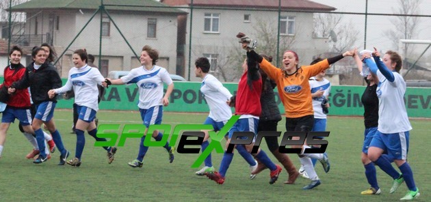 Sakarya Bayan Futbol- Karşıyaka Kolejispor:0-2