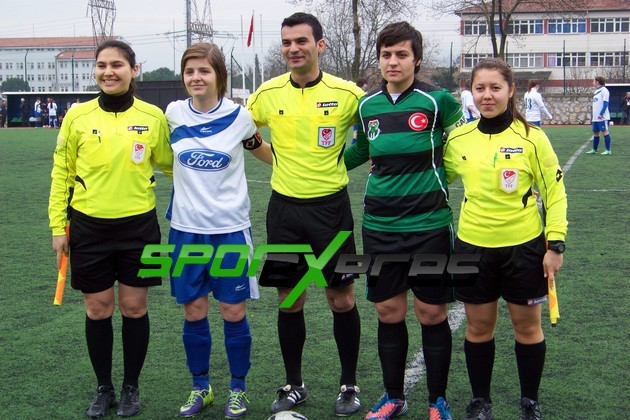 Sakarya Bayan Futbol- Karşıyaka Kolejispor:0-2