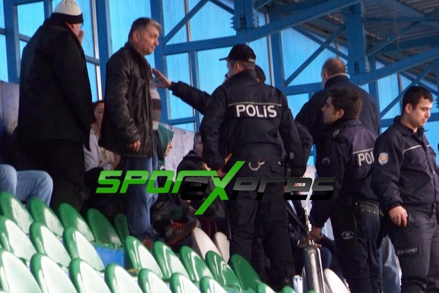 Sakarya Bayan Futbol- Karşıyaka Kolejispor:0-2