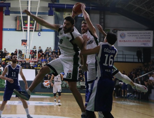 Sakarya Büyükşehir-Türk Telekom:93-80