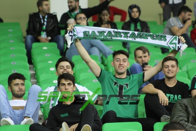 Sakaryaspor-Çankırıspor maçı fotoğrafları