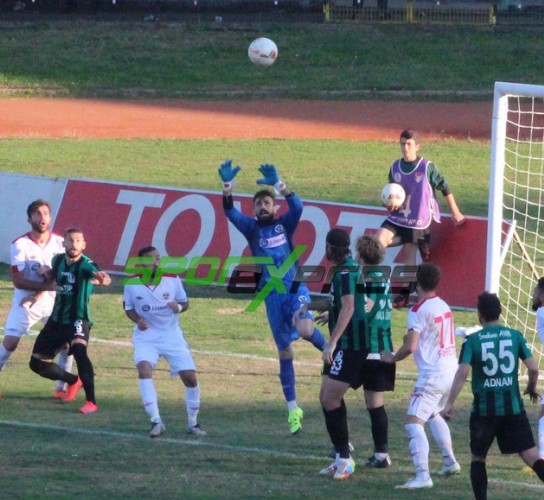 Sakaryaspor-Diyarbekirspor:0-0