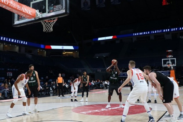 Büyükşehir Basket, Efes'e direnemedi 83-68
